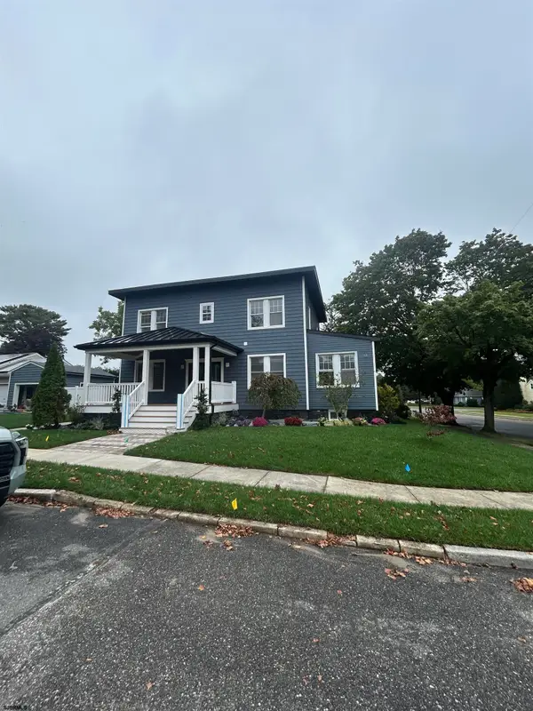 22 E Devonshire Ave, Linwood, NJ 08221