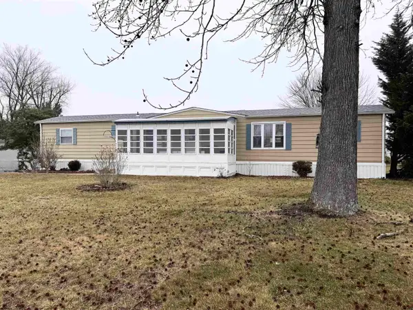 101 Country Ln, Buena Vista Township, NJ 08310