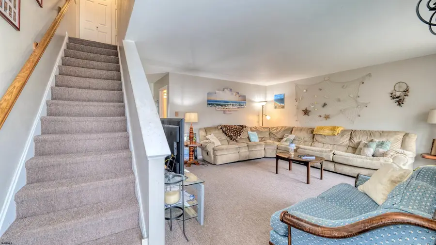 632 E Chancery Ln #4, Galloway, NJ 08205 - #3