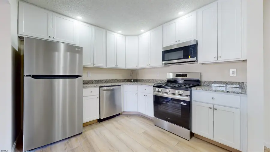 122 Mattix Run #122, Galloway, NJ 08205-0000 - Image #3