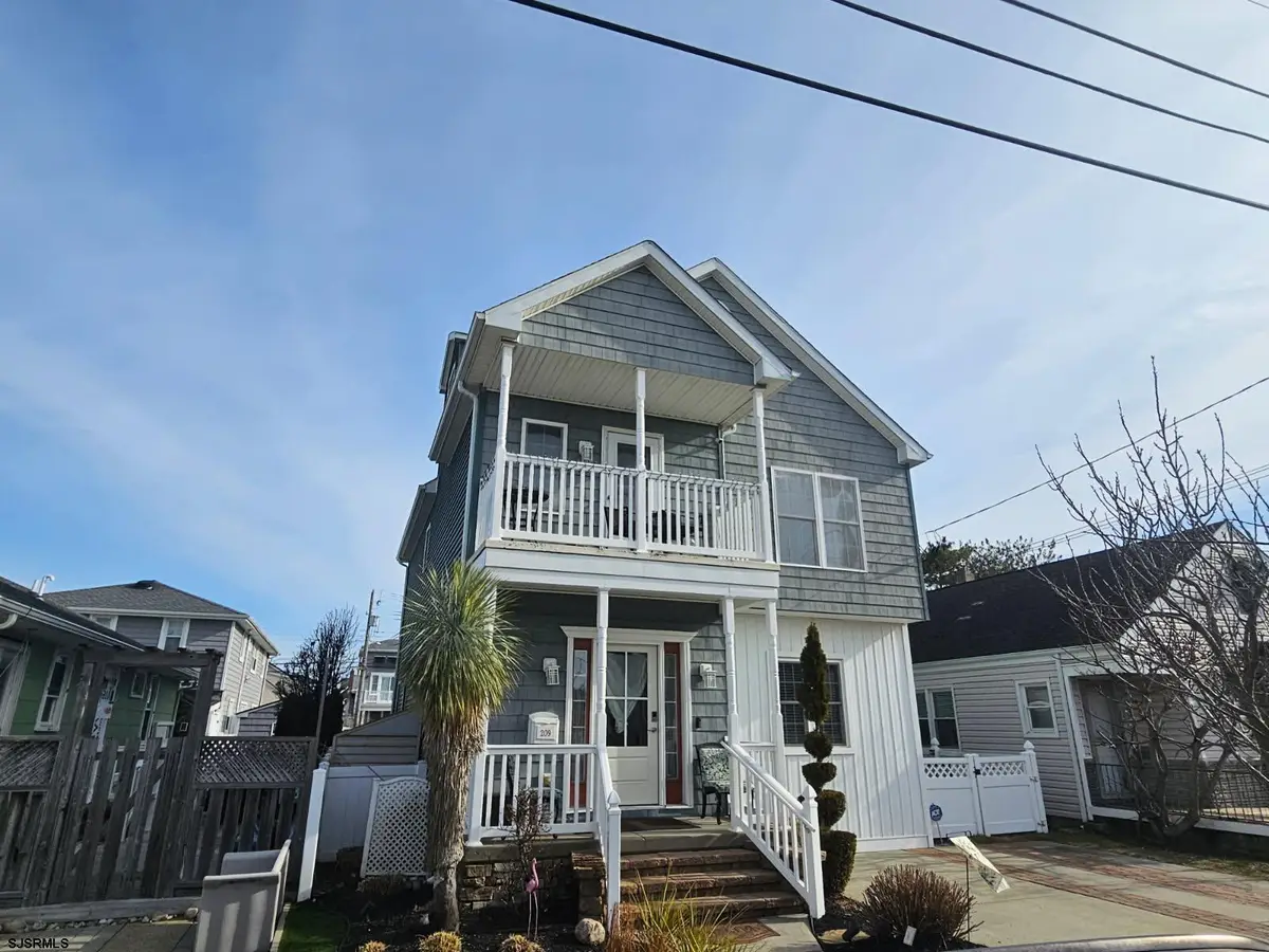 209 N Hanover Ave, Margate City, NJ 08402 - Image #1