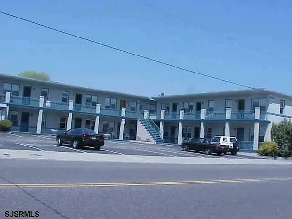 9505 Ventnor Ave #1, Margate, NJ 08402