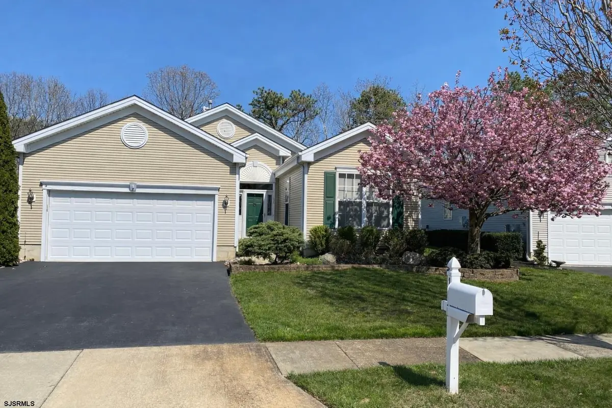 100 Hyannis Ct, Galloway, NJ 08205 - #1