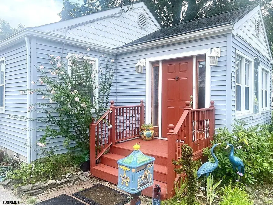 131 W Groveland Ave, Somers Point, NJ 08244 - #2