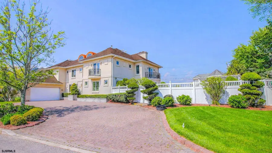 116 Country Club Dr, Linwood, NJ 08221 - #2