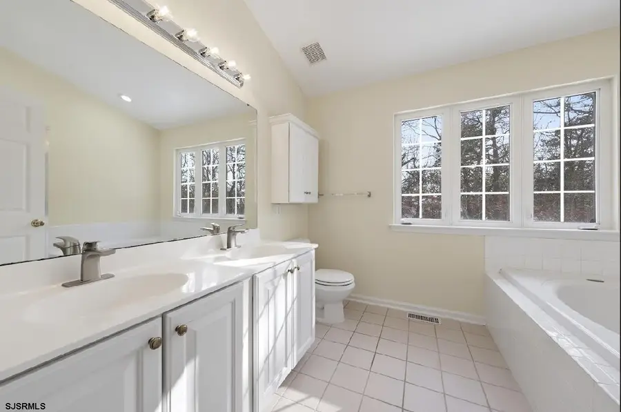 9 Marshall Dr, Egg Harbor Township, NJ 08234 - Image #2