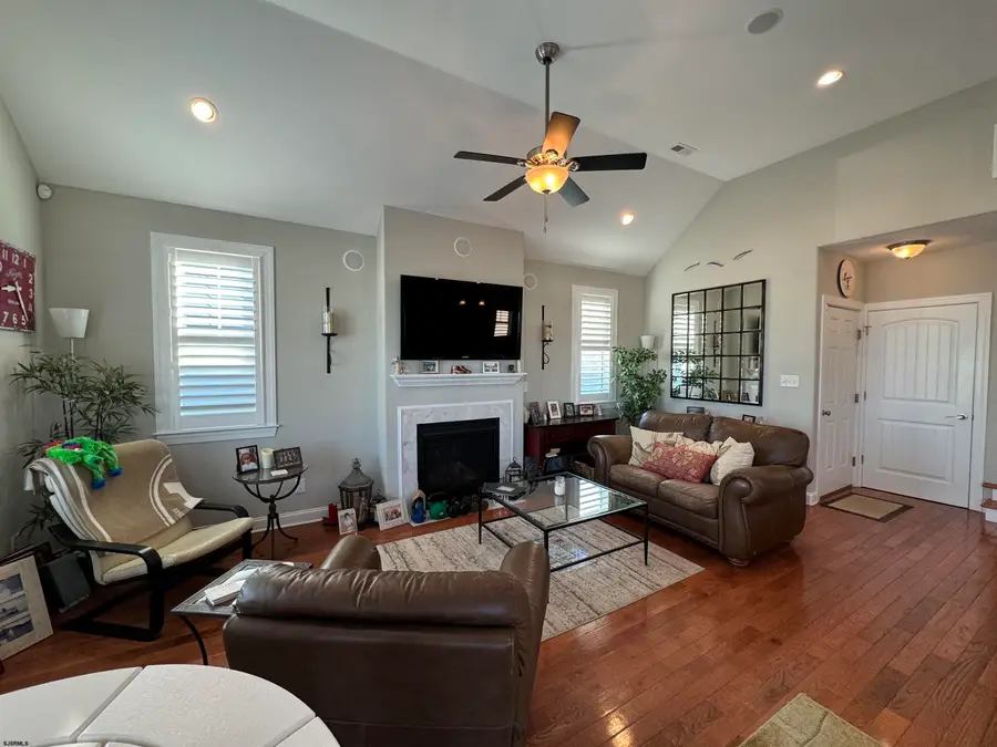 446 West Ave #2nd Floor, Ocean City, NJ 08226 - #3