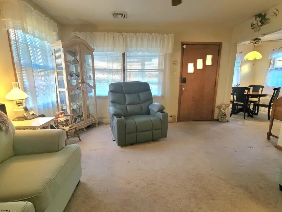 14 Cliveden Ave Ave, Somers Point, NJ 08244 - #3