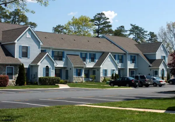 2606 Boulder Ct #307, Mays Landing, NJ 08330