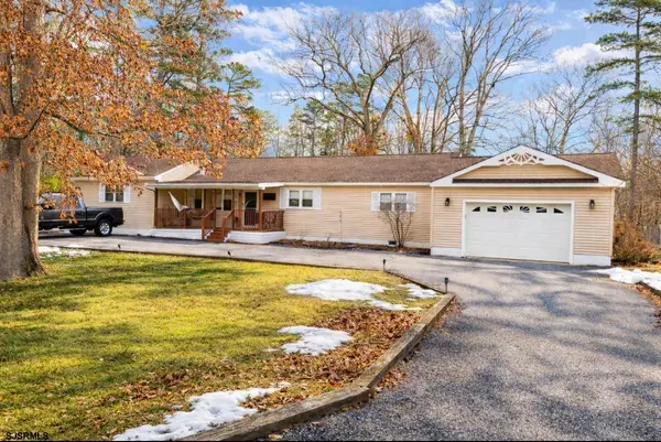 17 Burnette Ave, Mays Landing, NJ 08330