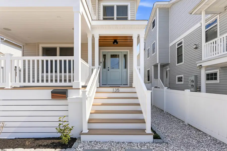 135 W Sweetbriar Rd, Wildwood Crest, NJ 08260 - #2