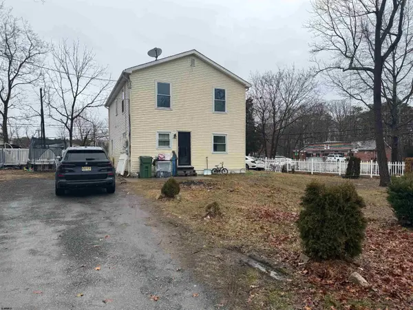 34 Pineview Ave Ave, Egg Harbor Township, NJ 08234