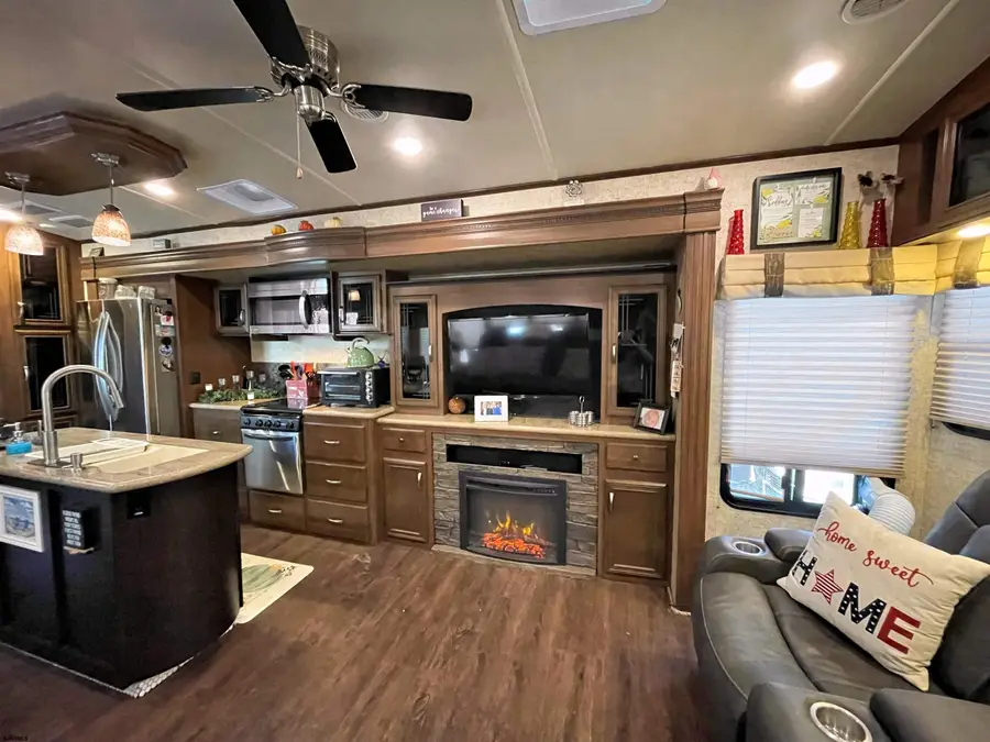 443 S 6 Th Ave, Galloway, NJ 08205 - #3