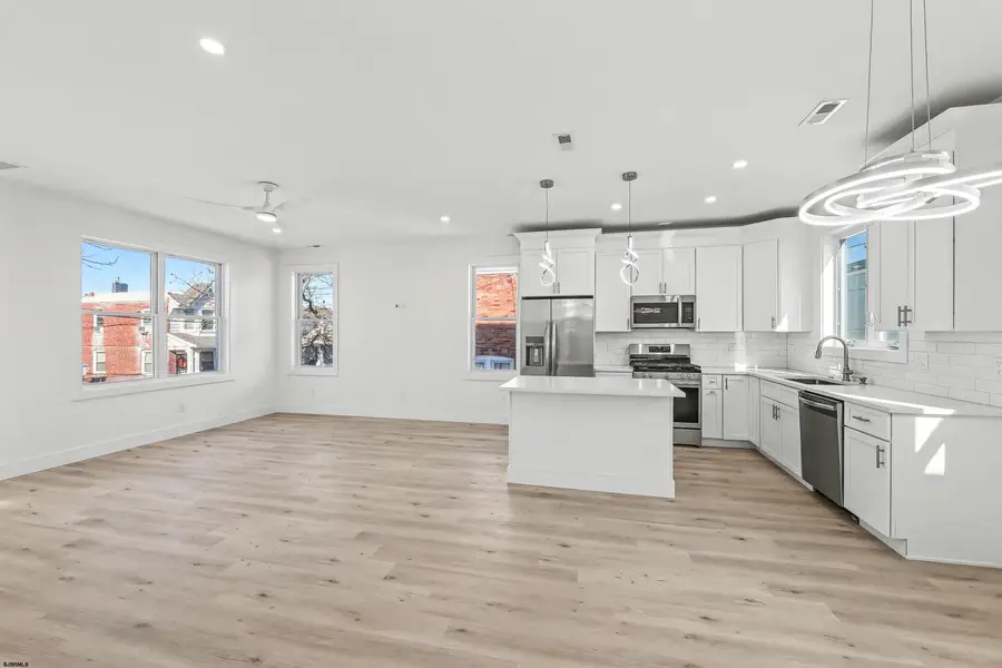 113 N Brighton Ave, Atlantic City, NJ 08401 - #3