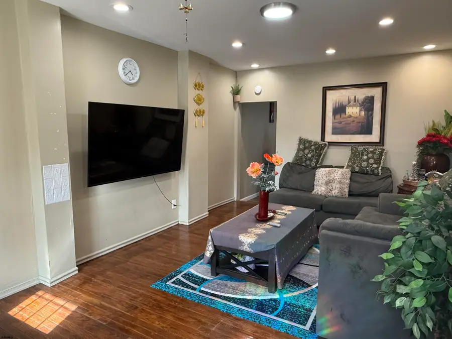 29 N Texas Ave, Atlantic City, NJ 08401 - #3