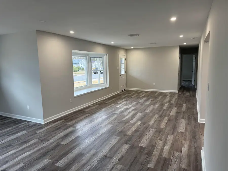 6 Colgate Ave, Somers Point, NJ 08244 - #3