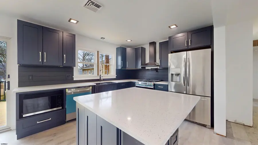 15 Wayne Dr, Somers Point, NJ 08244 - #3