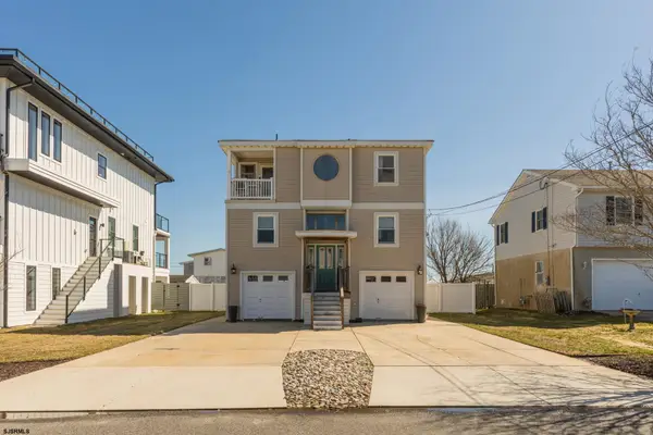 11 Point Dr, Somers Point, NJ 08244