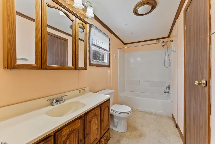 102 Freeman Ave, Egg Harbor, NJ 08234 - #3