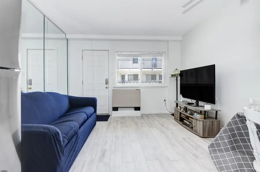 111 S Dudley Ave #209, Ventnor City, NJ 08406 - #2