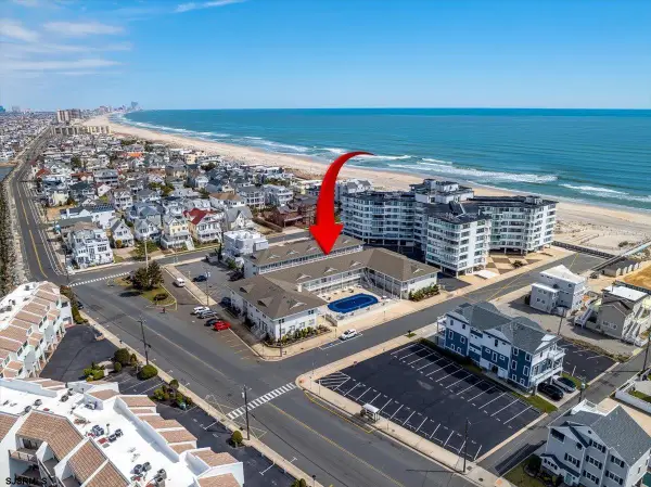 1600 Atlantic Ave #14, Longport, NJ 08403