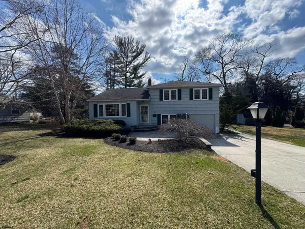 24 W Yorkshire Ave, Northfield, NJ 08225