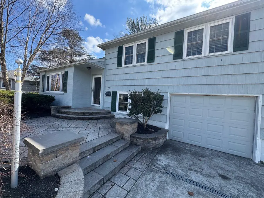 24 W Yorkshire Ave, Northfield, NJ 08225 - #2