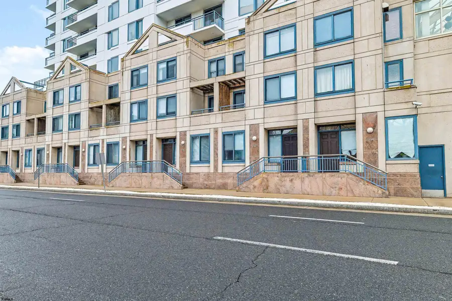 526 Pacific Ave #TH 8, Atlantic City, NJ 08401-9999 - #2