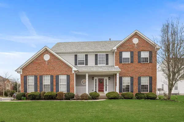 7 Crossing Dr, Linwood, NJ 08221