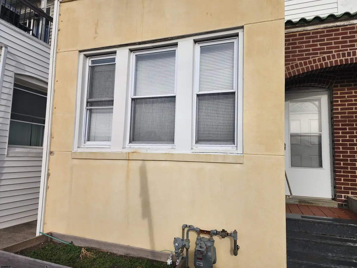 107 N Dover Ave, Atlantic City, NJ 08401-3711 - #1