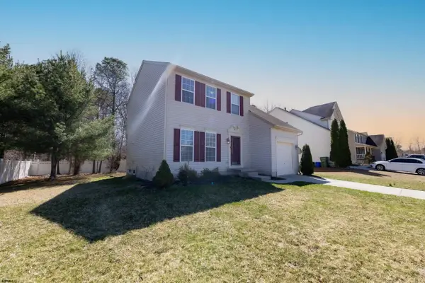 8 Thornhill Dr, Egg Harbor Township, NJ 08234