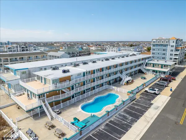 406 E Monterey Ave #305, Wildwood Crest, NJ 08260-3236