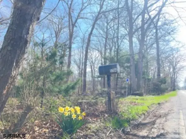 5704 Moss Mill Road, Egg Harbor City, NJ 08215