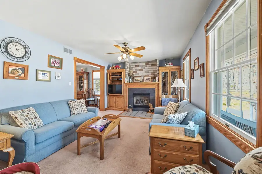 502 E Summerwood Pl, Galloway, NJ 08205 - #3