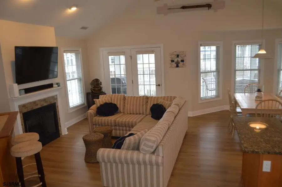 323 Asbury Ave #2, Ocean City, NJ 08226 - #3