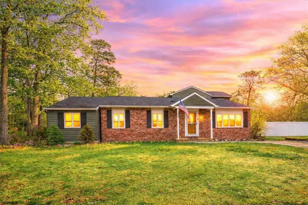 15 White Oak Dr, Palermo, NJ 08230