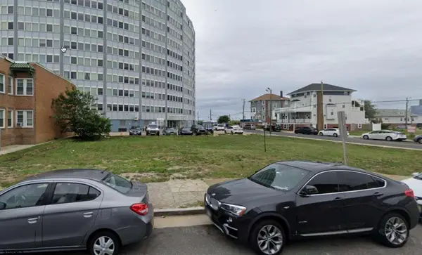 120 Oriental Ave, Atlantic City, NJ 08401