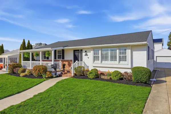 11 E Gilmar Cir, Margate, NJ 08402