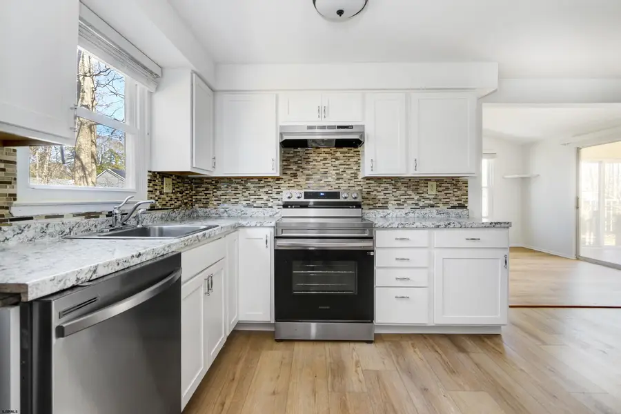 718 Gull Wing Pl, Galloway, NJ 08205 - #3