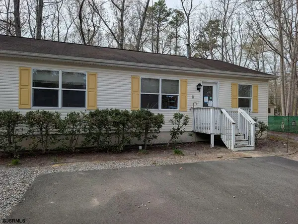 3 Old Stage Rd, Egg Harbor Township, NJ 08234