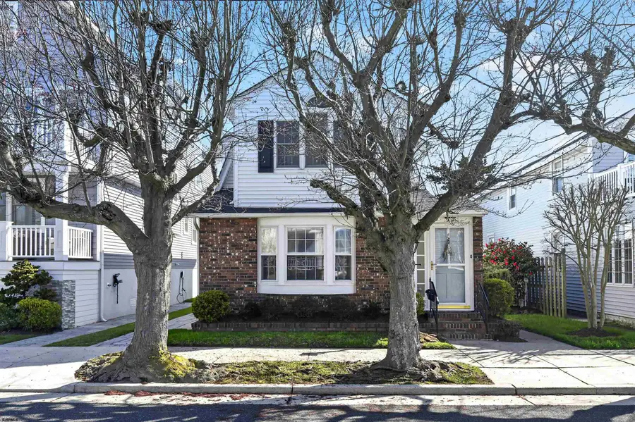 15 N Douglas Ave, Margate City, NJ 08402 - #3