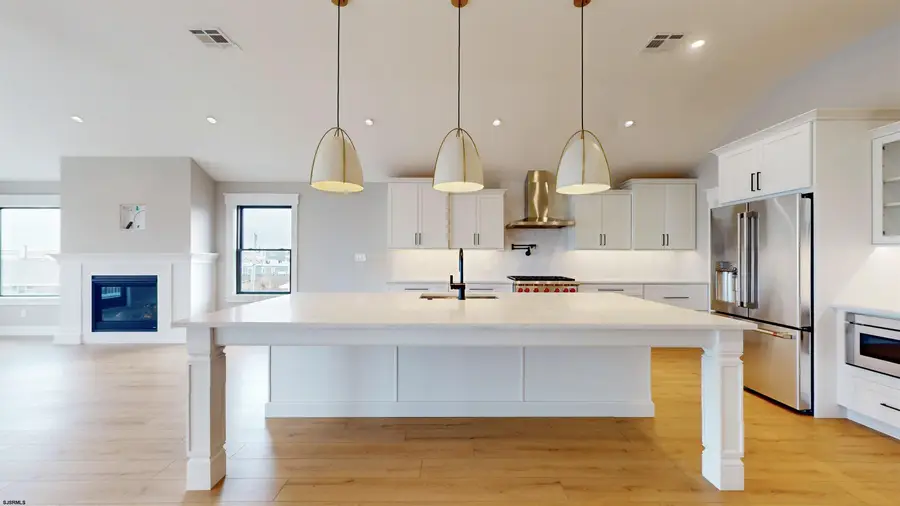 204 12th St S, Brigantine, NJ 08203 - #3