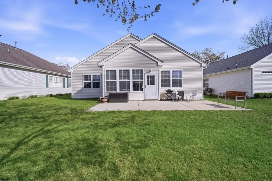 11 Pembrooke Way, Galloway, NJ 08205-4821 - #3