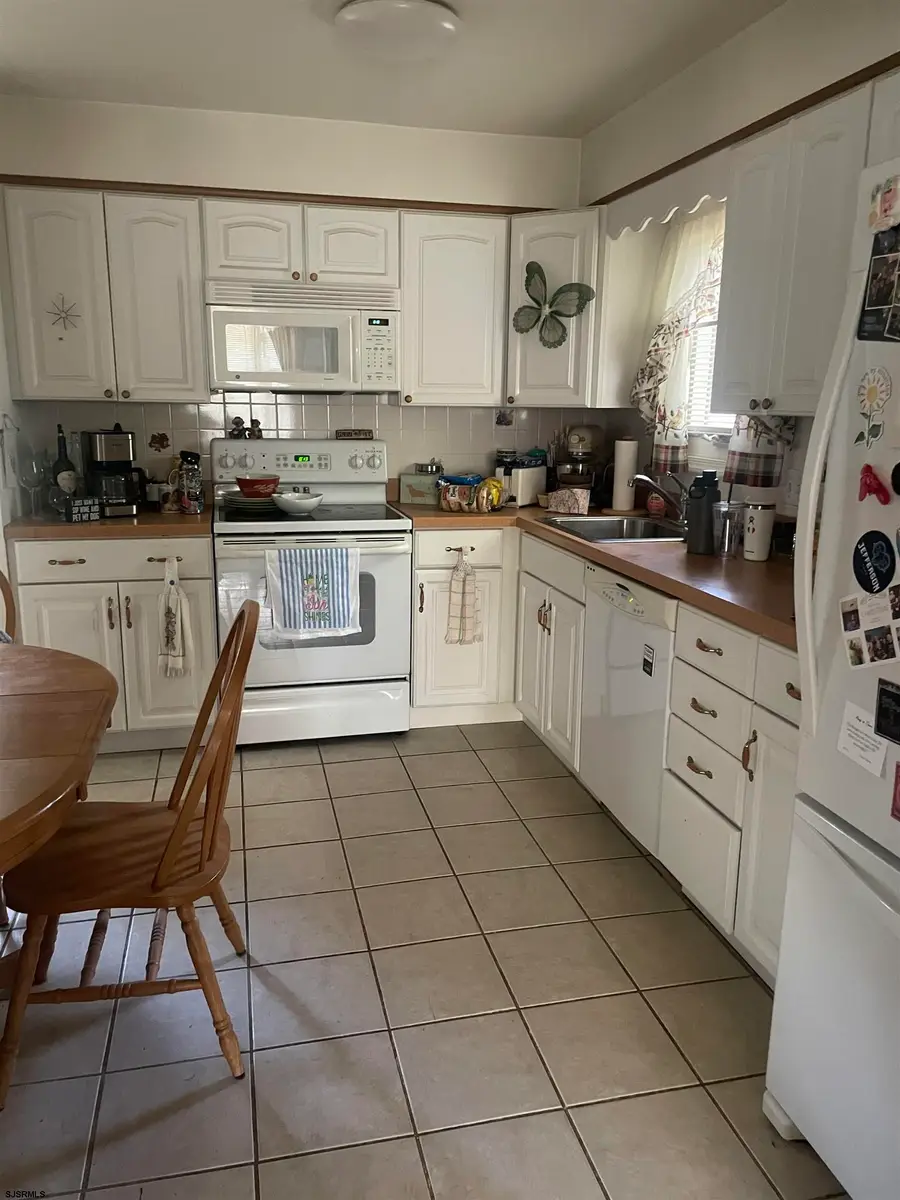 305 W Edgewood Ave Ave, Linwood, NJ 08221 - #3