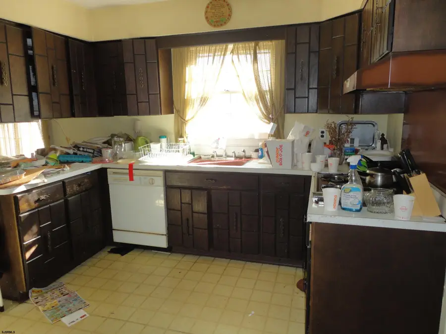 21 Merion Pl, Lawrence, NJ 08648 - #2