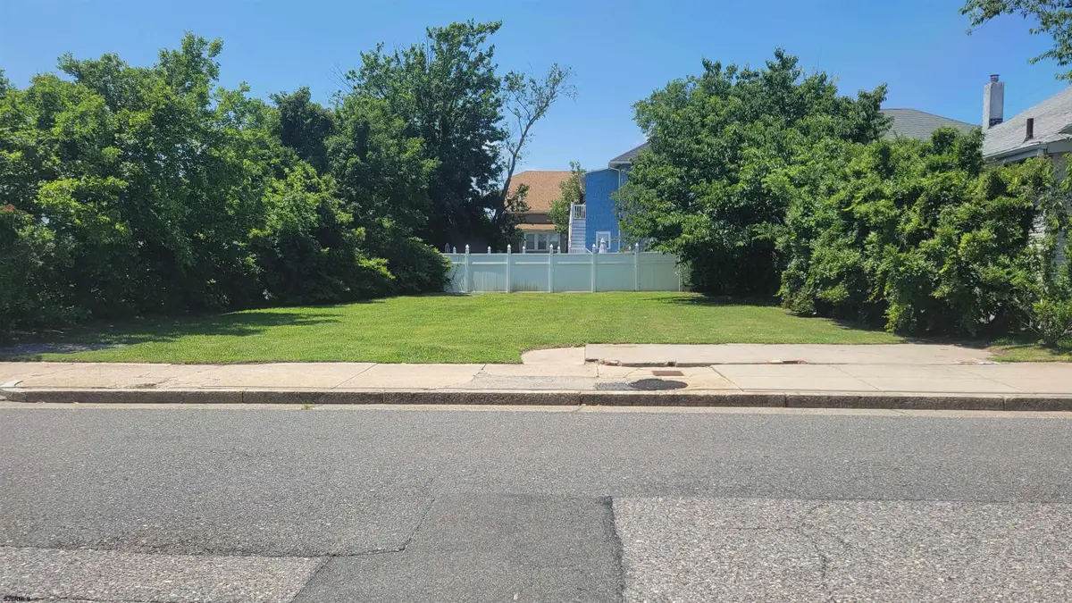 442 N Massachusetts Ave, Atlantic City, NJ 08401 - #1