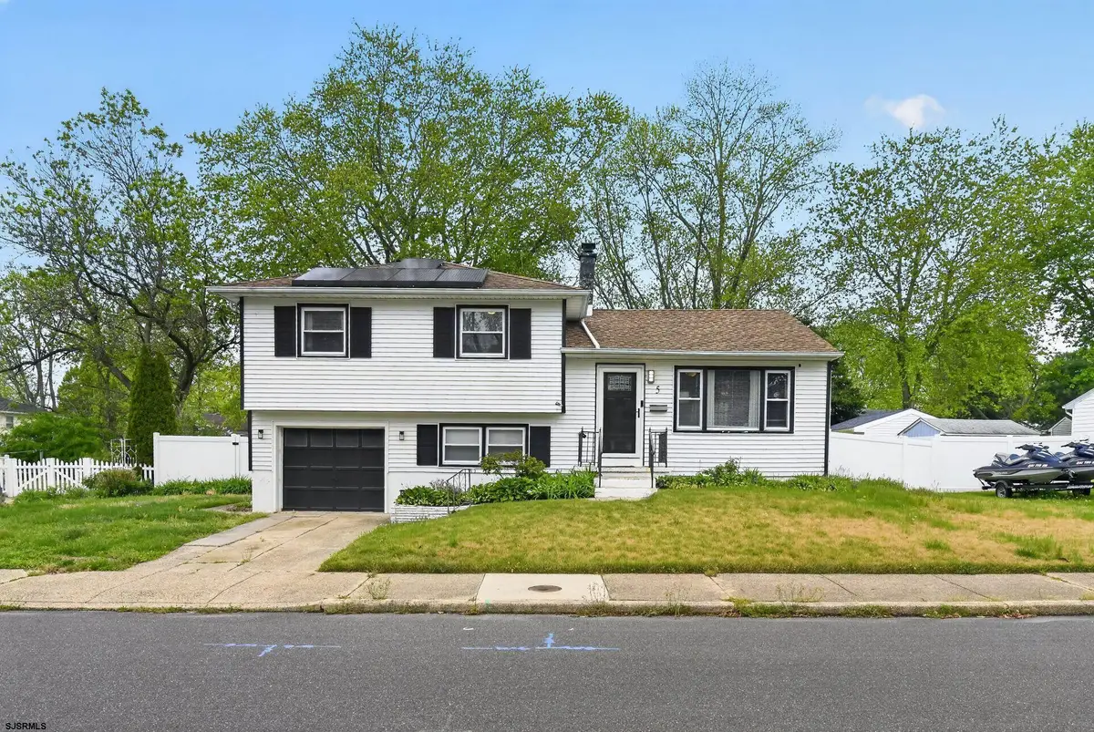 5 Merion Dr, Somers Point, NJ 08244 - #1
