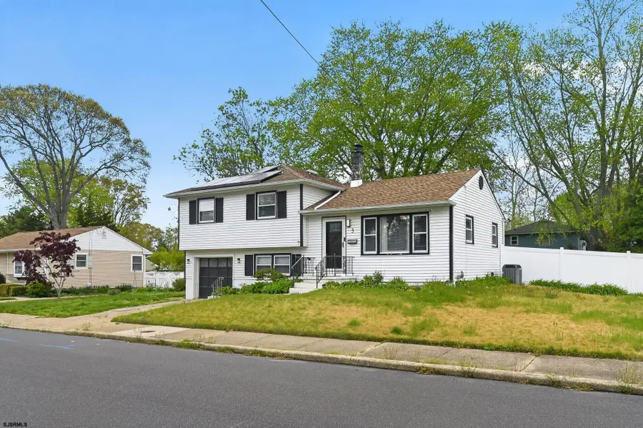 5 Merion Dr, Somers Point, NJ 08244 - #2