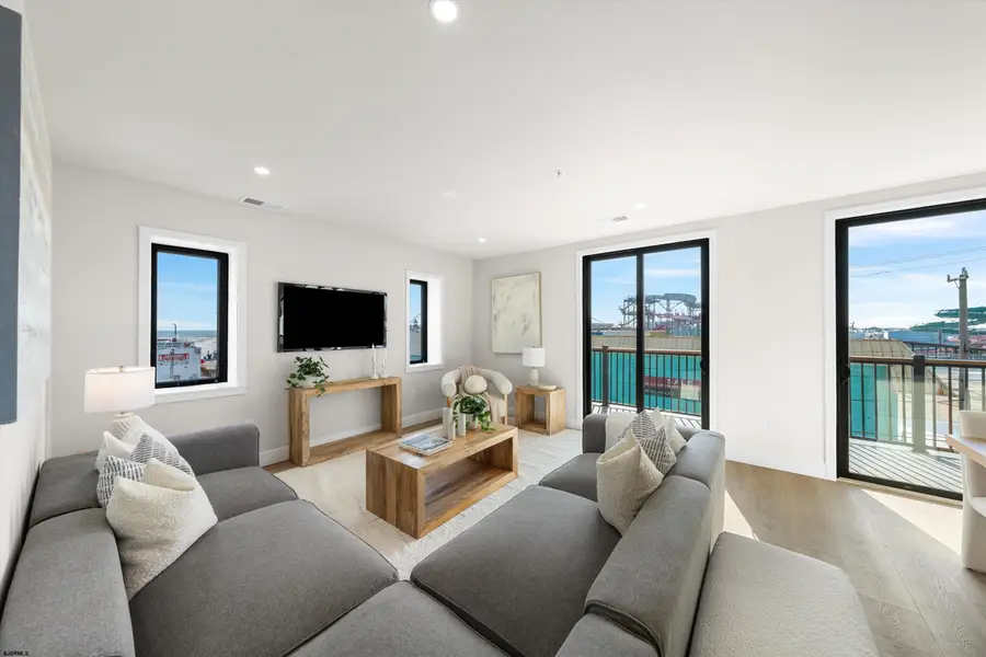 323 E Oak Ave #101, Wildwood, NJ 08260 - #3