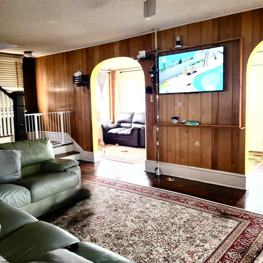 205 Florence Ave, Egg Harbor, NJ 08234 - #2